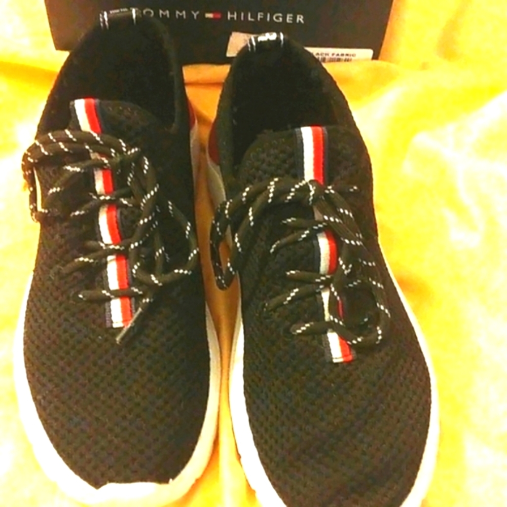 Tommy Hilfiger Signature black sneakers, Size 7.5